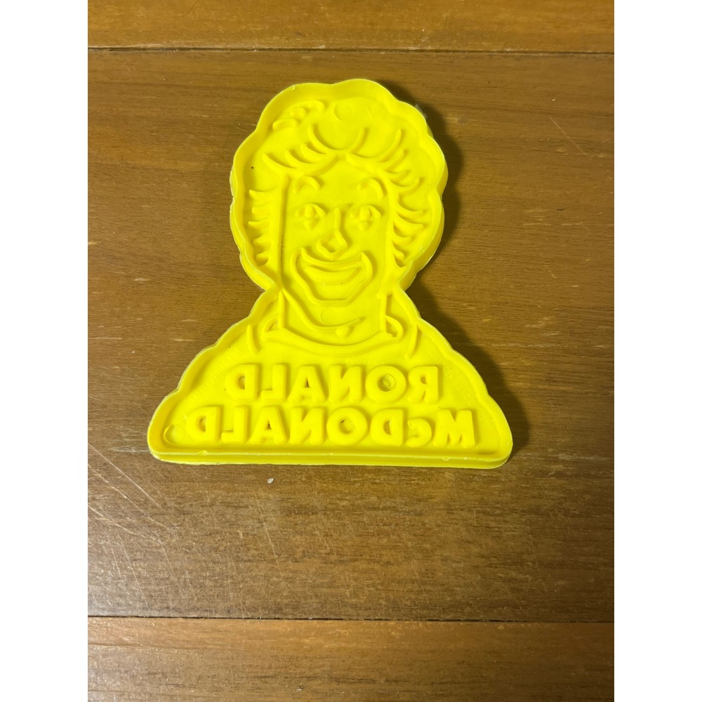Vintage Ronald McDonald Cookie Cutter Yellow‎ Plastic Mascot Advertising Tool
